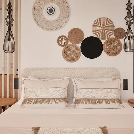 Armony Milos アパート Paliochori