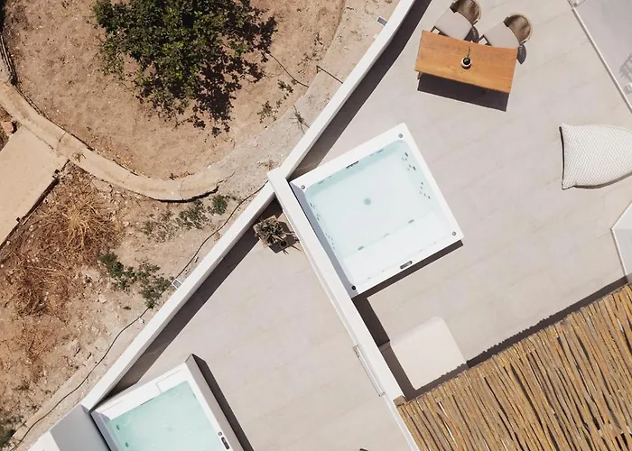 Armony Milos * Paliochori